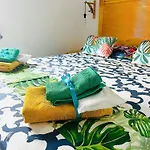 Casa Ohana Bed and Breakfast 4*